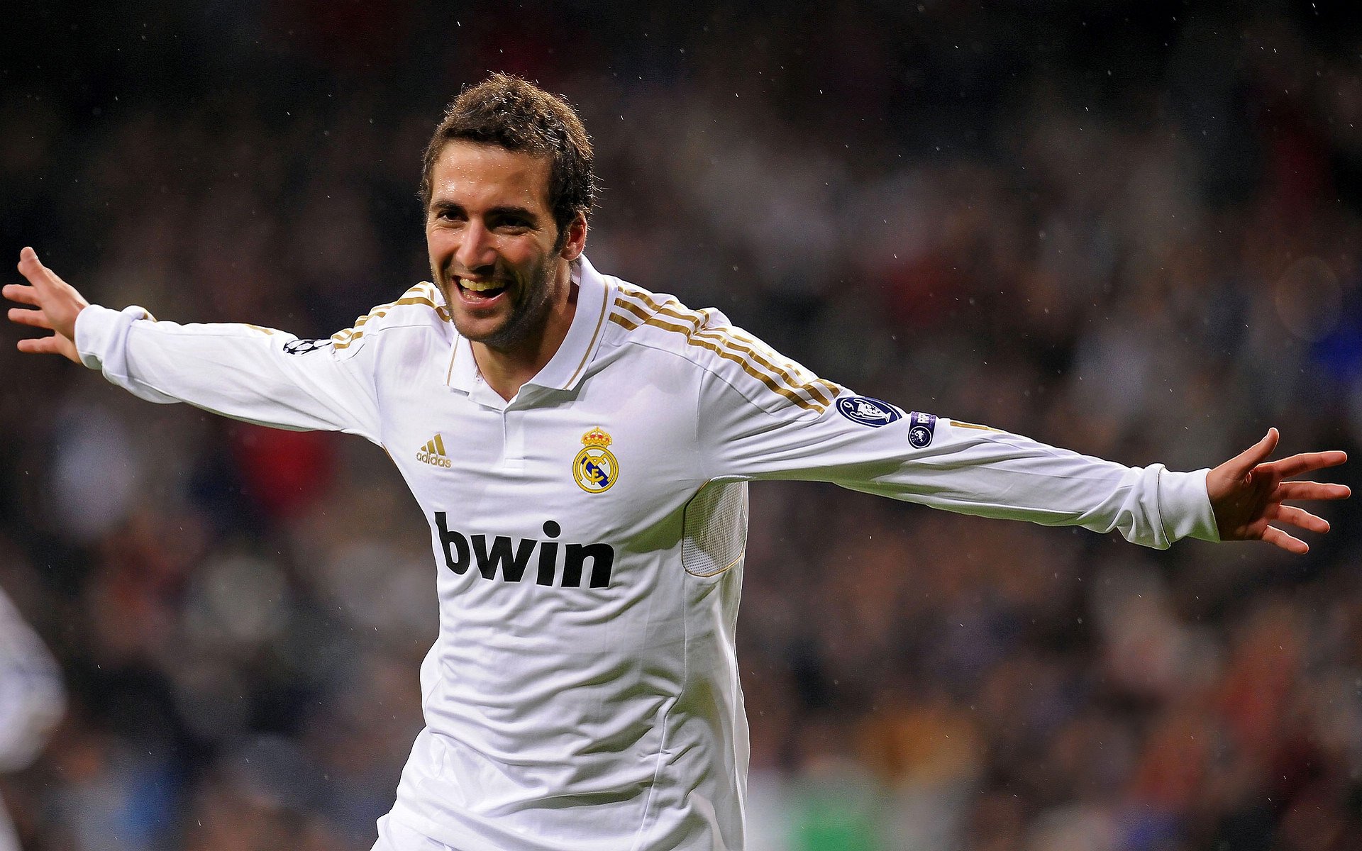 铁血航船破荷兰风浪，皮克火山觉醒马德里竞技