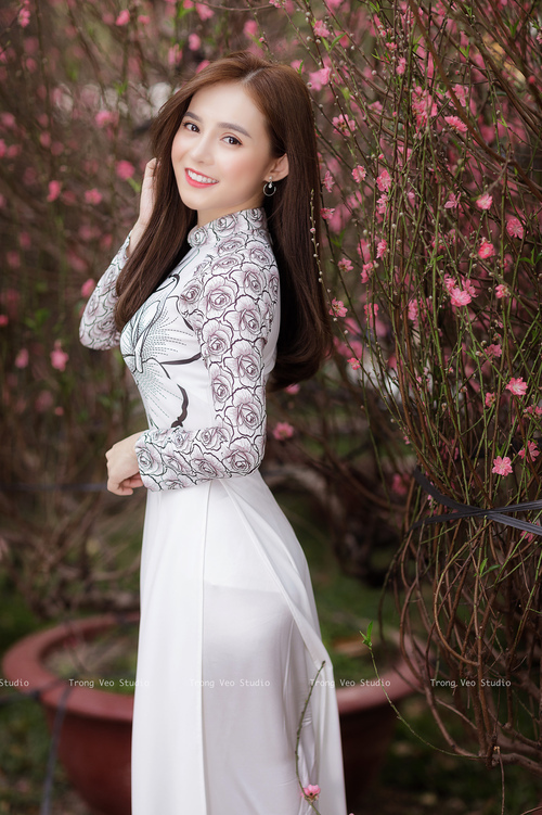 宿命之环,戈麦斯手刃故国,巴萨的智利硬仗与一个人的圆满