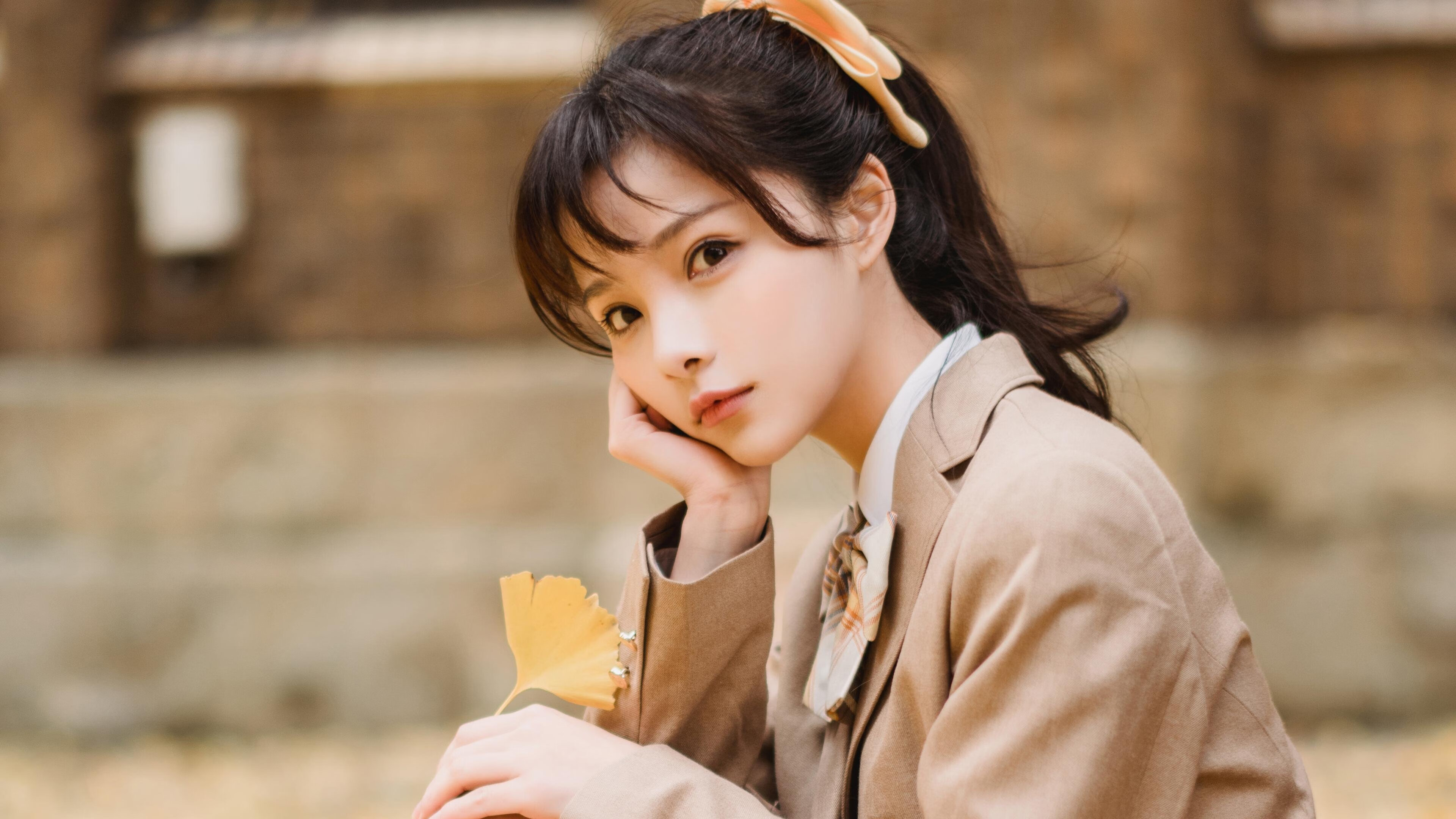 君临之夜,金色权杖如何碾碎黄蜂的蜇刺