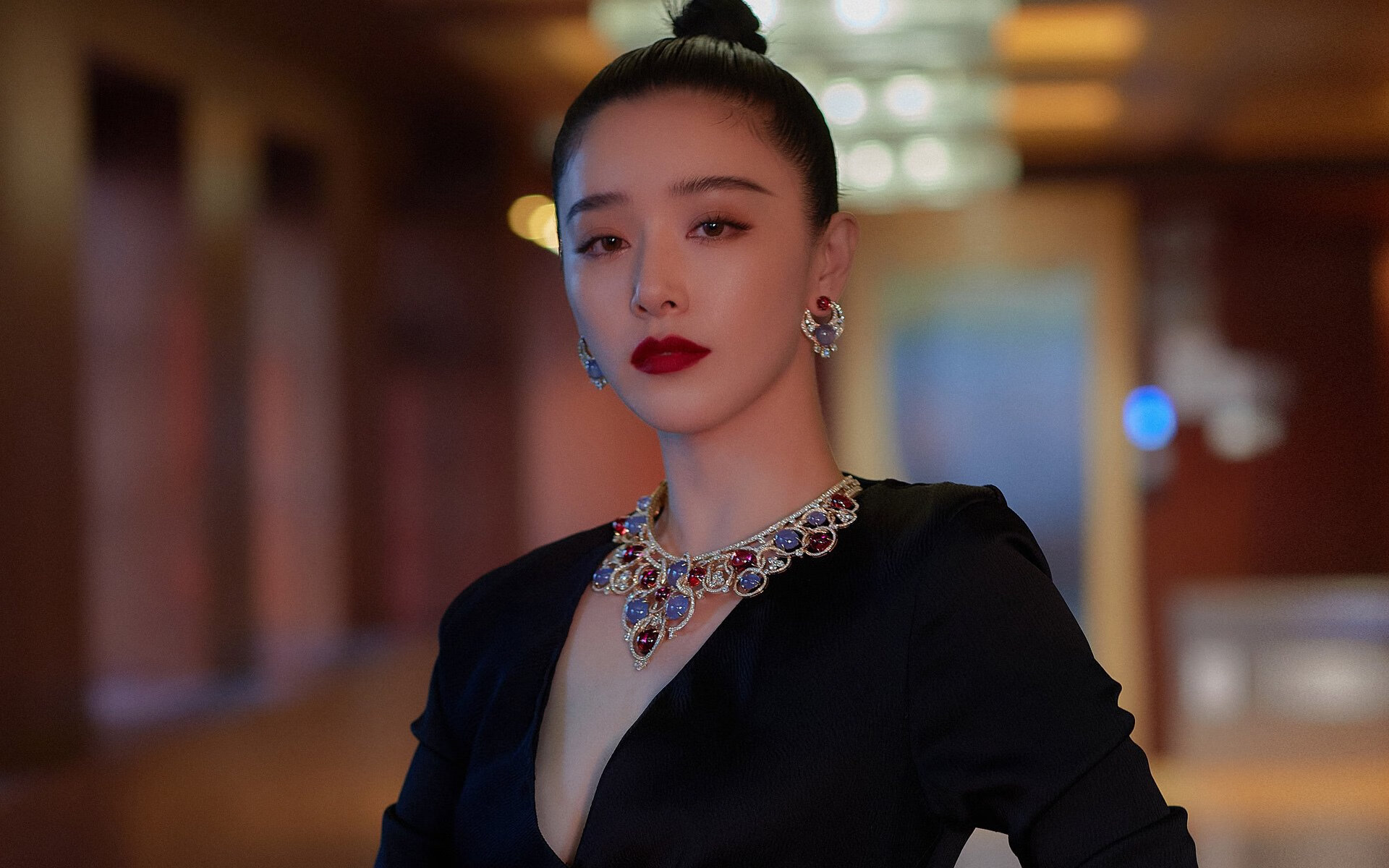 宿命的齿轮,2026世界杯D组生死战,葡萄牙碾压厄瓜多尔后,奥斯梅恩在另一片战场写下唯一答案